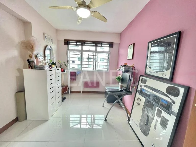 4 Room (4A) HDB for Sale in  672D Edgefield Plains - Image 5