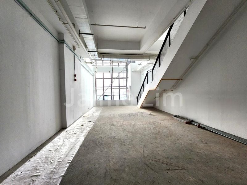 Inspace: Light Industrial (B1) for Sale: 2,500 Sq Ft Unit, 2 Car Spaces, on Ashmore Road - Image 5