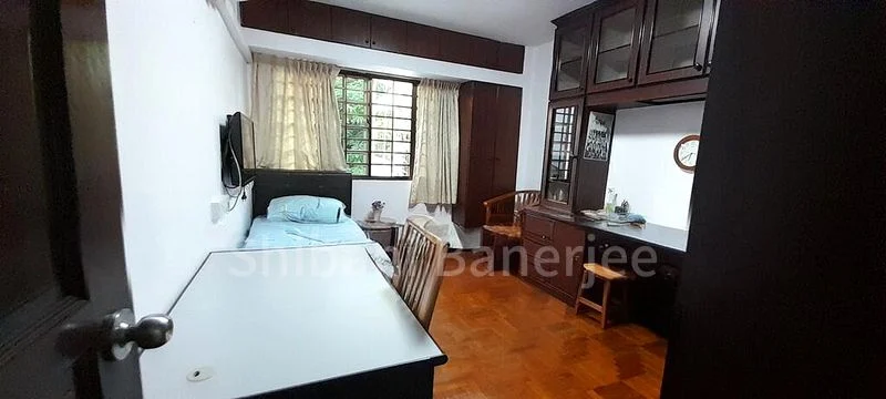 Master Room (Landed) for Rent in  Hong Leong Garden - Image 1