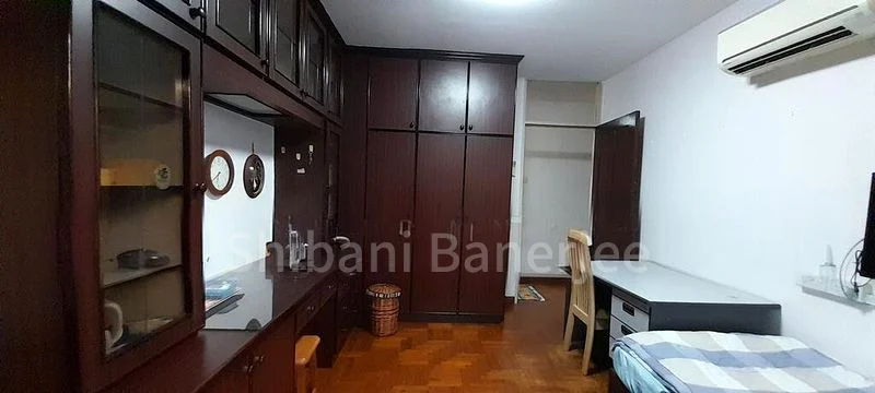 Master Room (Landed) for Rent in  Hong Leong Garden - Image 2