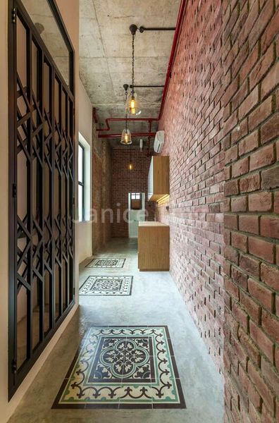 Shop / Shophouse for Sale: Prime location with high human traffic - Image 4