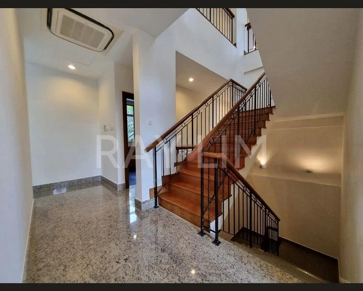 6 Bed Bungalow (Landed) for Rent in  Villas Holland - Image 6