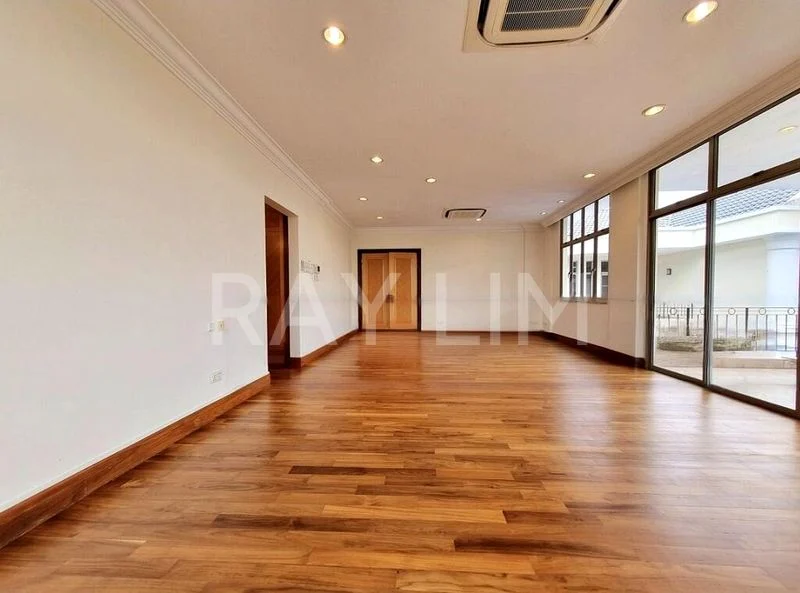 6 Bed Bungalow (Landed) for Rent in  Villas Holland - Image 3