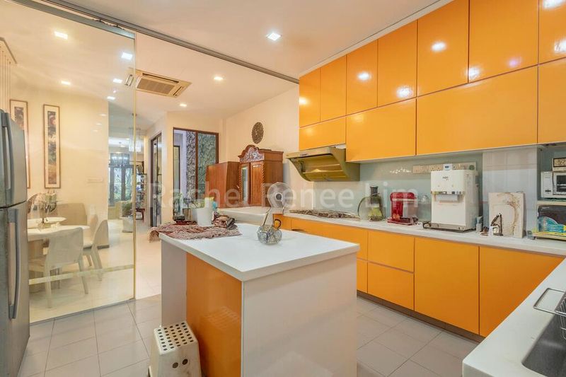 4 Bed Terraced House (Landed) for Sale in  Opera Estate - Image 13