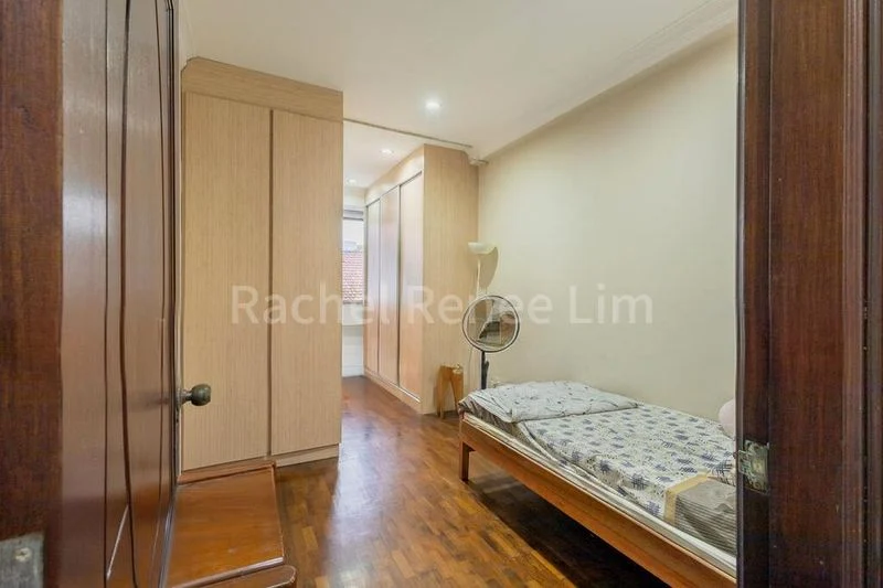 4 Bed Terraced House (Landed) for Sale in  Opera Estate - Image 8