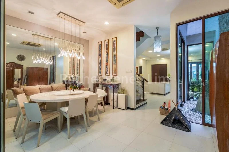 4 Bed Terraced House (Landed) for Sale in  Opera Estate - Image 15