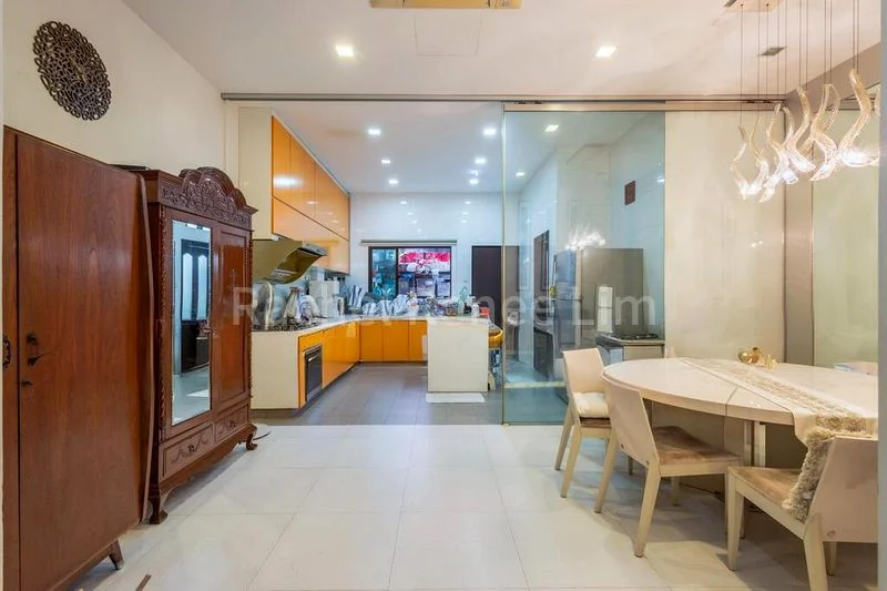 4 Bed Terraced House (Landed) for Sale in  Opera Estate - Image 16