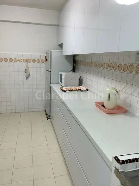 5 Room (5I) HDB for Rent in  238 Jurong East Street 21 - Image 2
