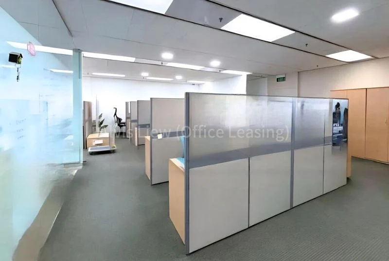 Office for Rent: United Square - Image 3