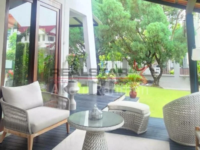 6 Bed Bungalow (Landed) for Sale in Avon Road - Image 1