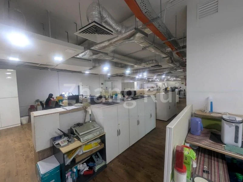 Light Industrial (B1) for Rent: Bryton House - Image 1