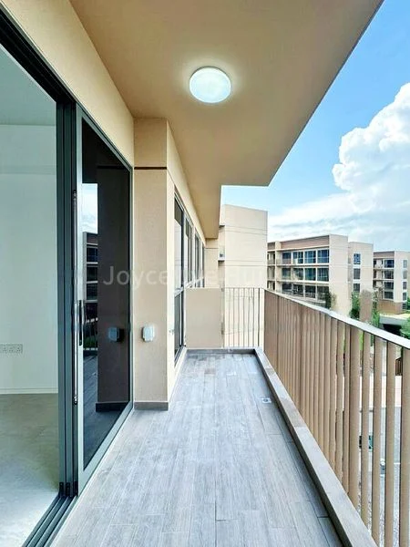 3 Bed Condo for Sale in The Watergardens At Canberra - Image 16