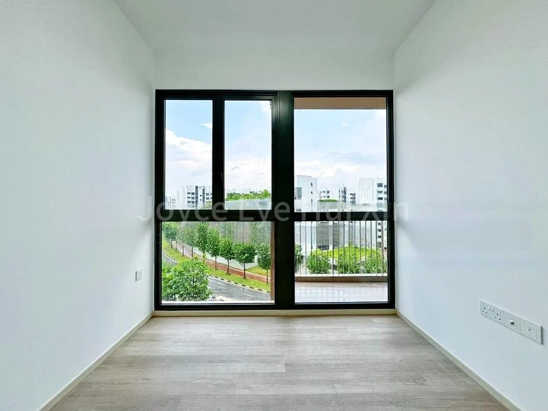 3 Bed Condo for Sale in The Watergardens At Canberra - Image 6