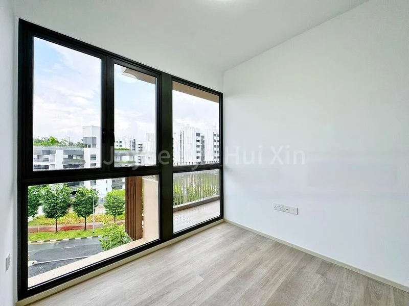 3 Bed Condo for Sale in The Watergardens At Canberra - Image 8
