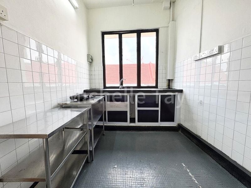 2 Bed Shophouse (Landed) for Rent in  Upper Serangoon Road - Image 6