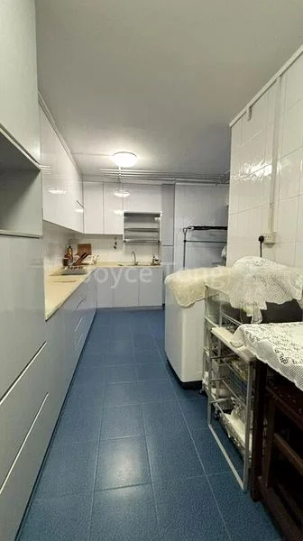 5 Room (5A) HDB for Sale in  555 Jurong West Street 42 - Image 9