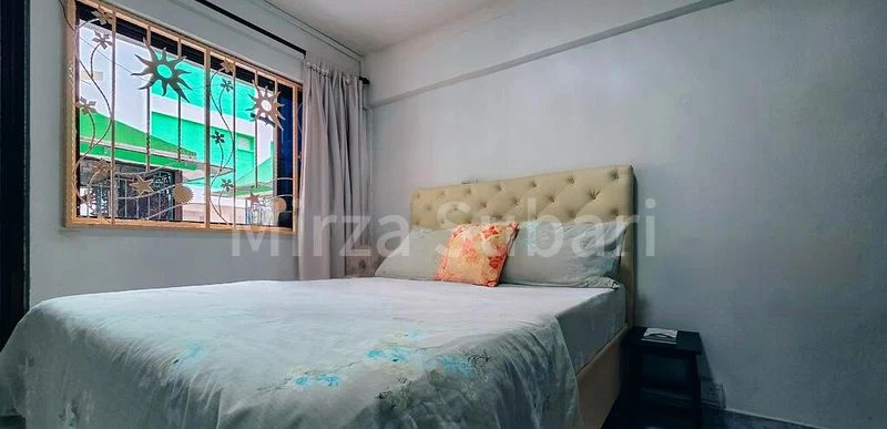 3 Room (3NG) HDB for Sale in  403 Hougang Avenue 10 - Image 4