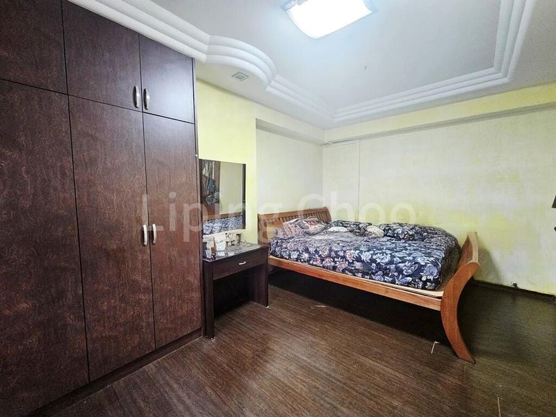 5 Room (5I) HDB for Sale in  732 Jurong West Street 73 - Image 2