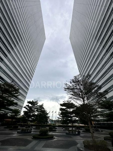 Office for Rent: Gateway West - Image 3