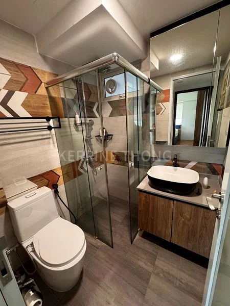 Common Room (Condo) for Rent in  The Warren - Image 3