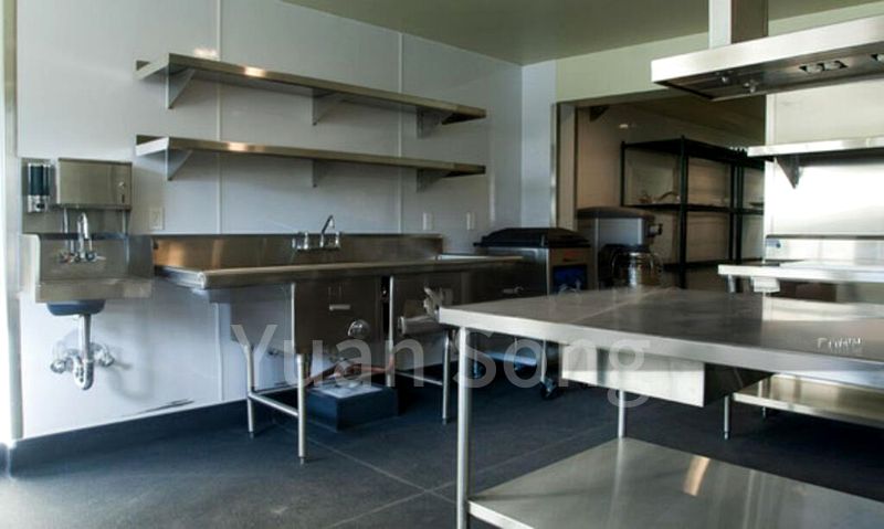 Light Industrial (B1) for Rent: East Food Factory | Central Kitchen - Image 3