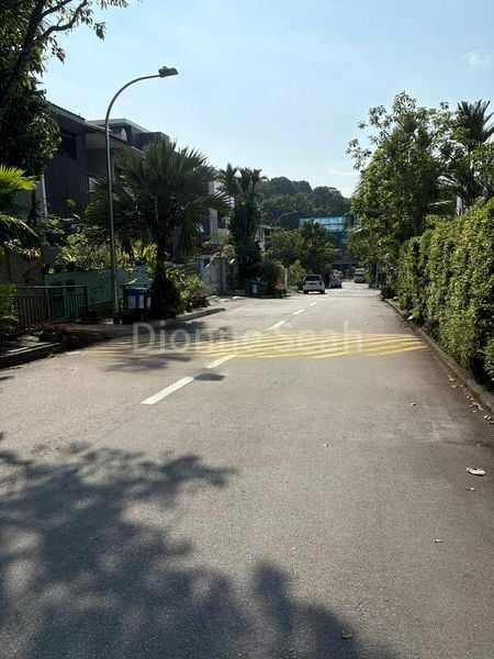 7 Bed Bungalow (Landed) for Sale in  Greenbank Park - Image 8