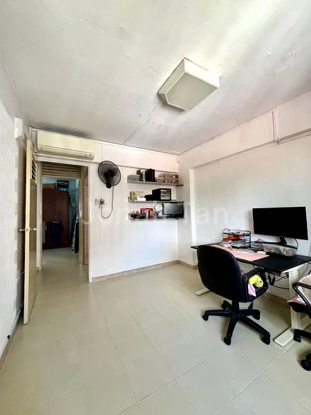 Common Room (HDB) for Rent in  157 Yishun Street 11 - Image 5