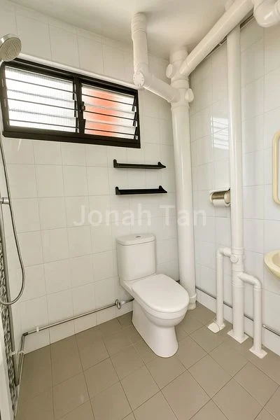 Common Room (HDB) for Rent in  157 Yishun Street 11 - Image 4