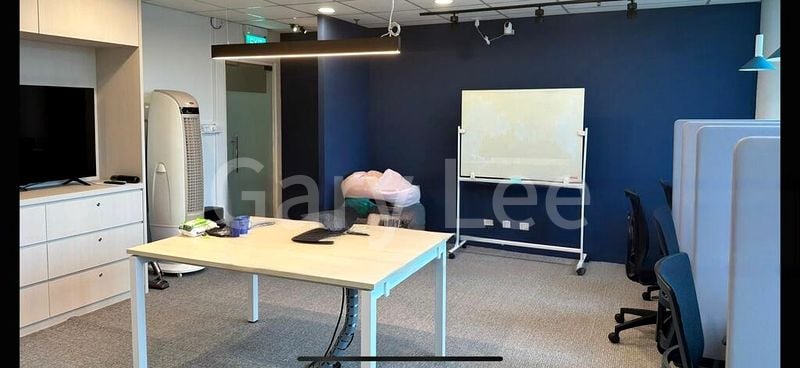 Office for Rent: Thong Chai Building - Image 4