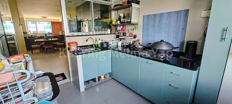 5 Room (5I) HDB for Sale in 167 Yishun Ring Road - Image 5