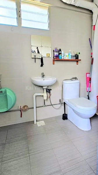 5 Room (5I) HDB for Sale in 167 Yishun Ring Road - Image 10