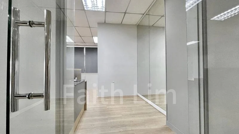 Office for Rent: Manhattan House - Image 4