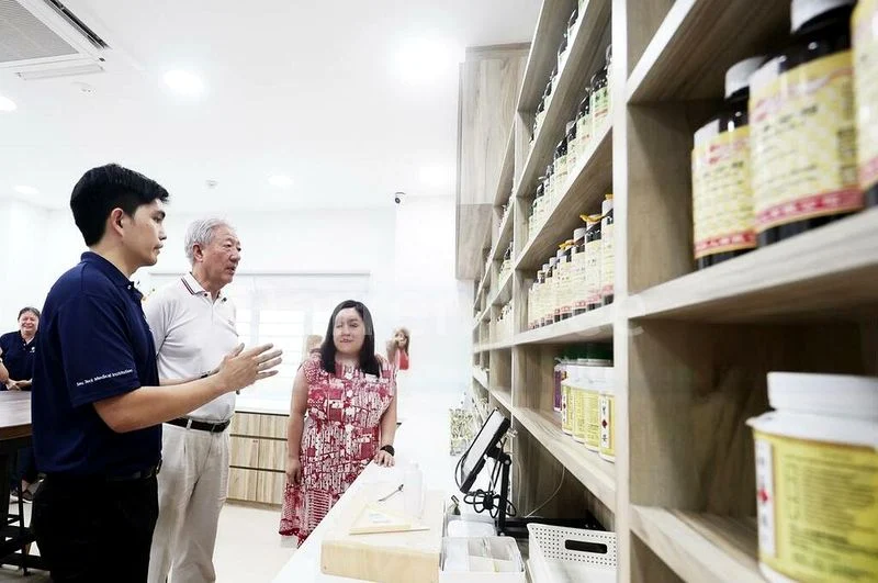 Shop / Shophouse for Rent: TCM/Clinic - Orchard Road - Image 1