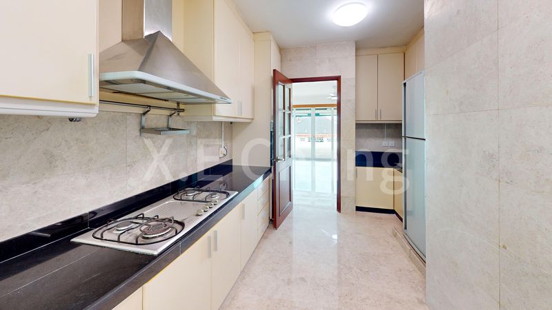 4+1 Bed Condo for Rent in  Pepys Hill Condominium - Image 4