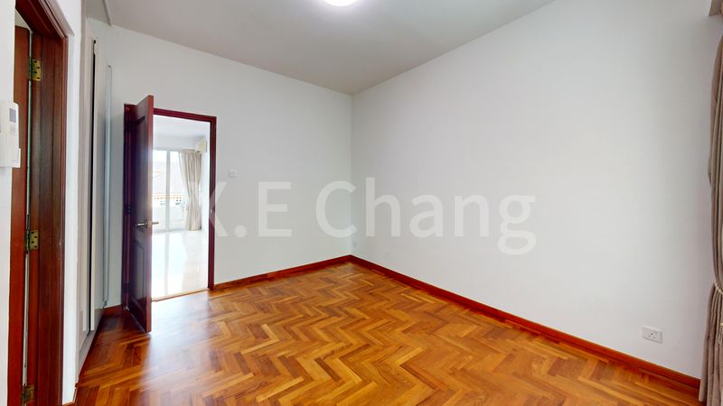 4+1 Bed Condo for Rent in  Pepys Hill Condominium - Image 12