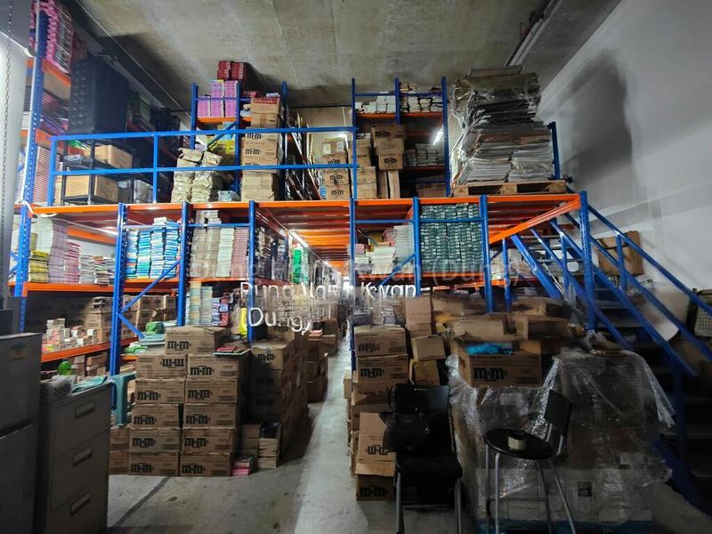 Light Industrial (B1) for Rent: Rare | Direct Access | 6m High Ceiling - Image 8