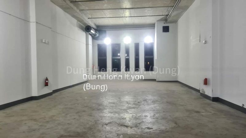 Light Industrial (B1) for Rent:  Rare | Direct Access | 6m High Ceiling - Image 8