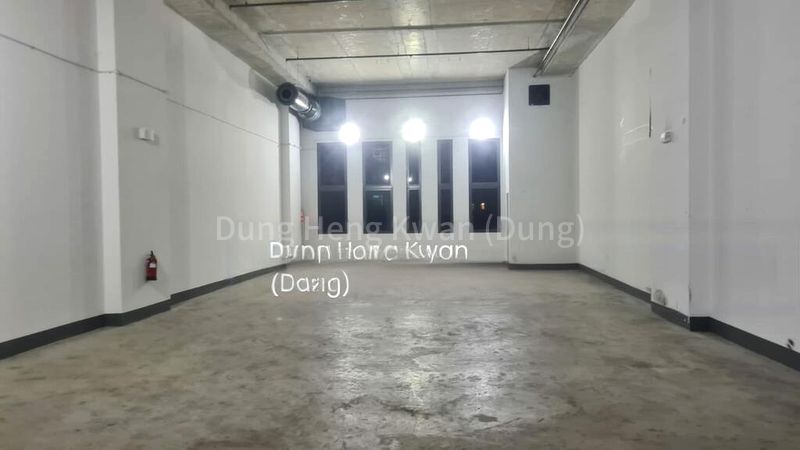 Light Industrial (B1) for Rent: Rare | Direct Access | 6m High Ceiling - Image 15