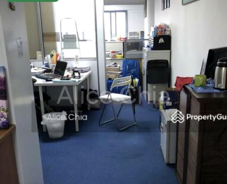 Office for Rent: Golden Mile Tower - Image 4