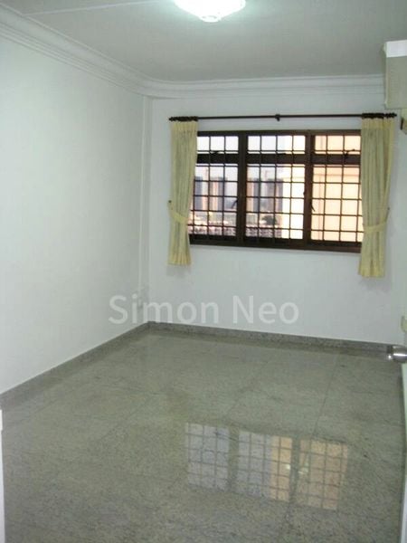 5 Room (5I) HDB for Rent in  350 Ang Mo Kio Street 32 - Image 3