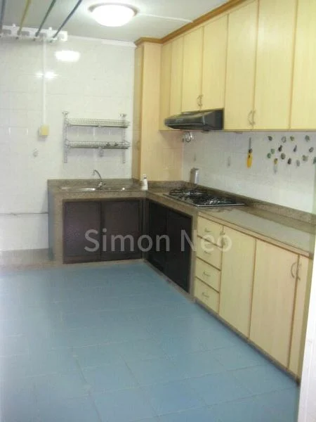 5 Room (5I) HDB for Rent in  350 Ang Mo Kio Street 32 - Image 2