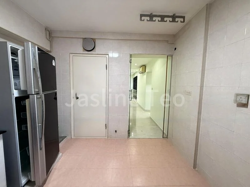 4 Room (4A) HDB for Rent in  461 Clementi Avenue 3 - Image 13