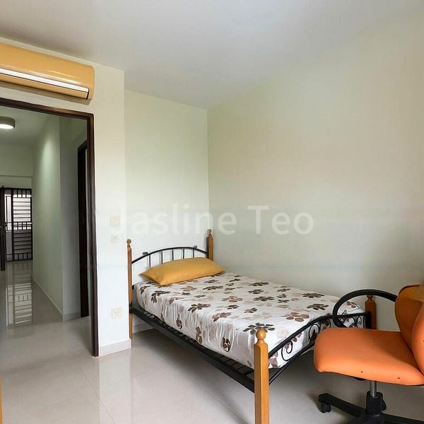 4 Room (4A) HDB for Rent in  461 Clementi Avenue 3 - Image 9