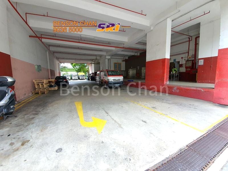 Warehouse for Rent: Yi Xiu Factory Building - Image 2