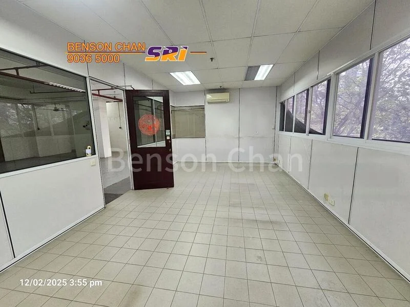 Warehouse for Rent: Yi Xiu Factory Building - Image 3