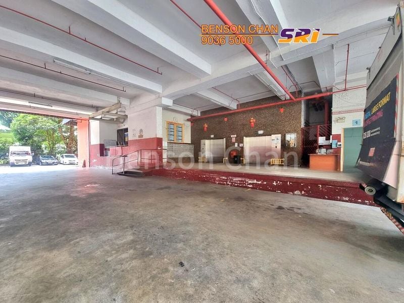 Warehouse for Rent: Yi Xiu Factory Building - Image 5