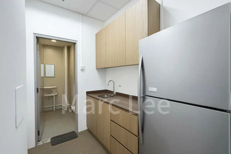 Office for Sale: Comfortable Industrial Office; Includes Own Toilet @ Ubi MRT - Image 2