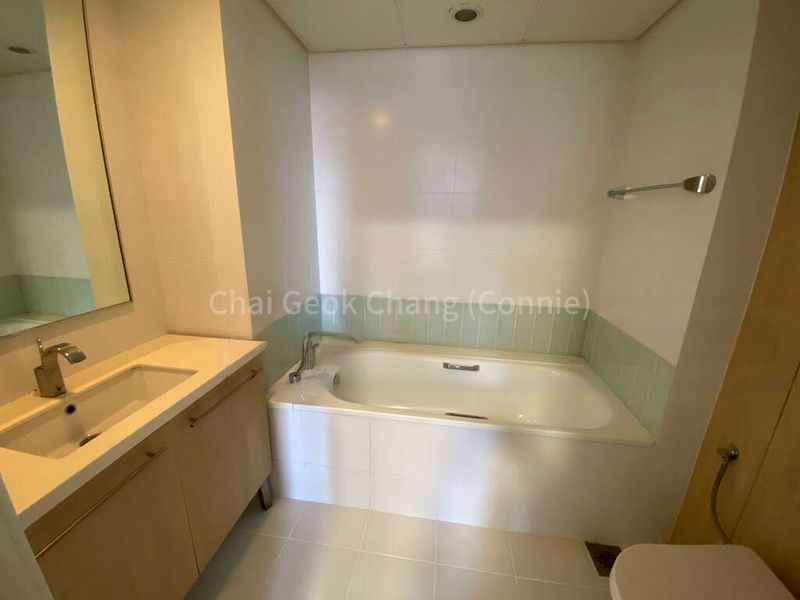 2 Bed Condo for Rent in  The Sail @ Marina Bay - Image 10