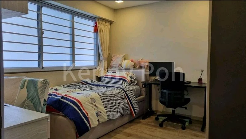 Executive HDB for Sale in  495E Tampines Street 43 - Image 2