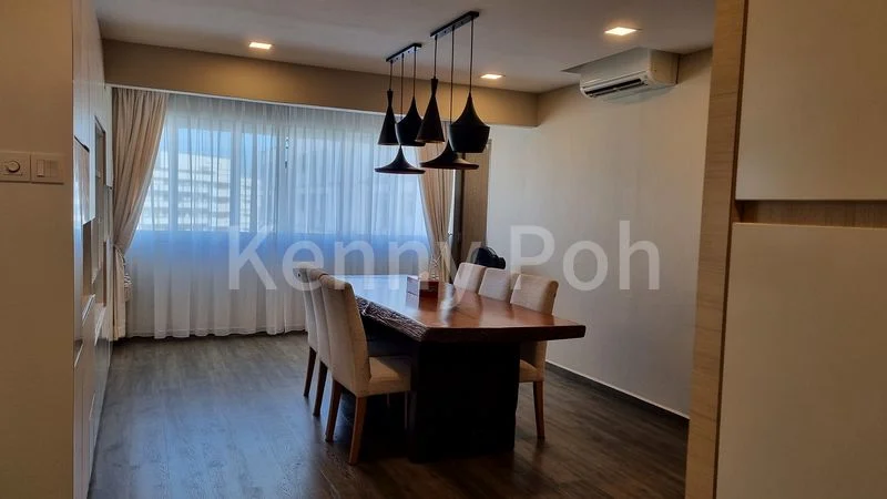 Executive HDB for Sale in  495E Tampines Street 43 - Image 5
